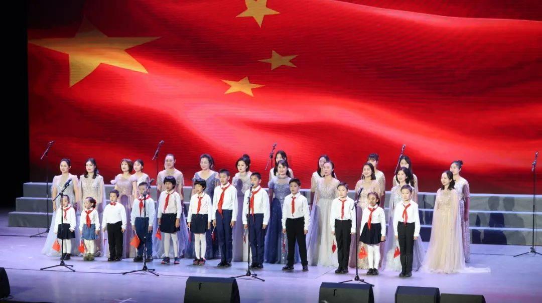 探索吉鹿力问答社区,解锁更多重庆一80岁大爷,坚守“棒棒生活”,如何评价他对时代的坚守?知识