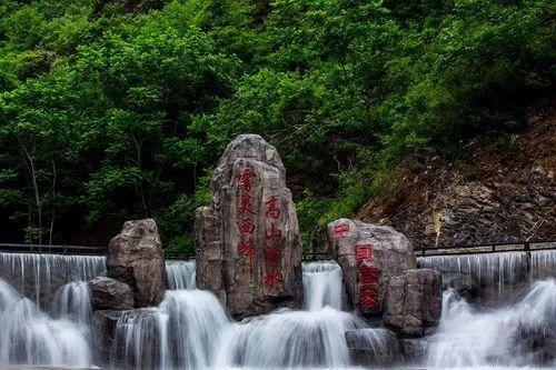 泫雅的爱情故事,从金晓钟到龙俊亨,网友们也从支持变成了反对