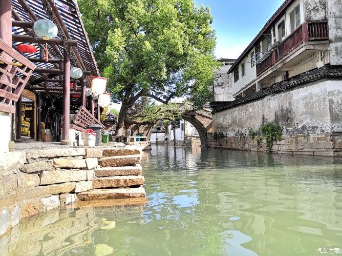 沙漠赛道驾驶